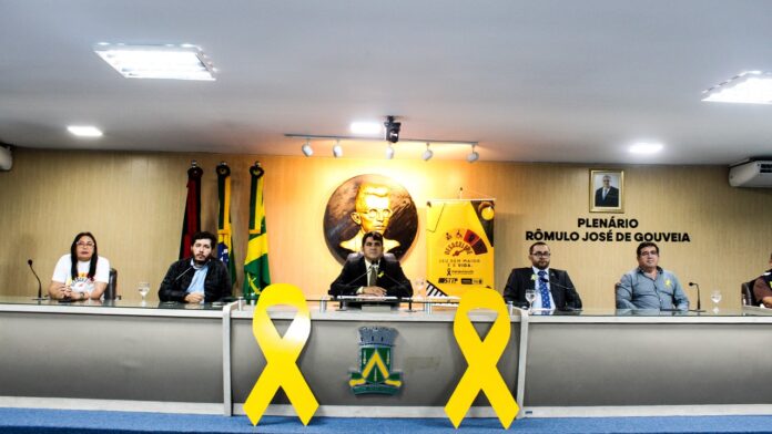 Câmara realiza sessão especial alusiva ao Maio Amarelo e discute demandas da população Câmara realiza sessão especial alusiva ao Maio Amarelo e discute demandas da população