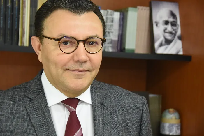 Carlos Siqueira revela mágoas da saída de Veneziano do PSB. ” o partido financiou a campanha dele e ficou com uma dívida de 1,5 milhão” Carlos Siqueira revela mágoas da saída de Veneziano do PSB. ” o partido financiou a campanha dele e ficou com uma dívida de 1,5 milhão”
