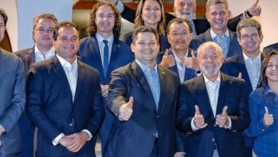 DOIS PESOS… Efraim rebate críticas e diz que, em DF, garante governabilidade a Lula, mas, na Paraíba… tem outra pauta