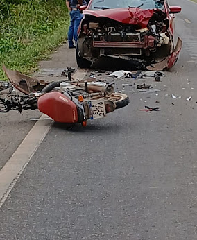 COLISÃO ENTRE CARRO E MOTOCICLETA DEIXA UM MORTO NO CURIMATAÚ COLISÃO ENTRE CARRO E MOTOCICLETA DEIXA UM MORTO NO CURIMATAÚ