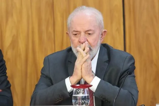 Desaprovação a Lula volta a subir e atinge 53,7%, maior índice da série, diz pesquisa Desaprovação a Lula volta a subir e atinge 53,7%, maior índice da série, diz pesquisa