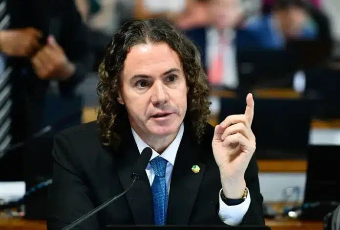 Veneziano articula R$ 7,8 milhões em patrocínios para o Maior São João do Mundo Veneziano articula R$ 7,8 milhões em patrocínios para o Maior São João do Mundo