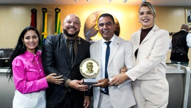 Câmara concede Medalha de Honra ao Mérito ao Pr. Luciano Breno em celebração aos 20 anos do “Cantinho da Benção”