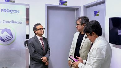 Diretor do Fórum Affonso Campos destaca ações do Procon de Campina Grande durante visita institucional nesta segunda-feira