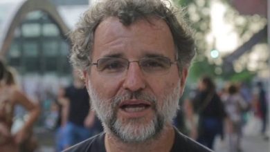 PEGOU PESADO Candidato a presidente do PT acusa Hugo de chantagear Lula com o caso de aumento do IOF