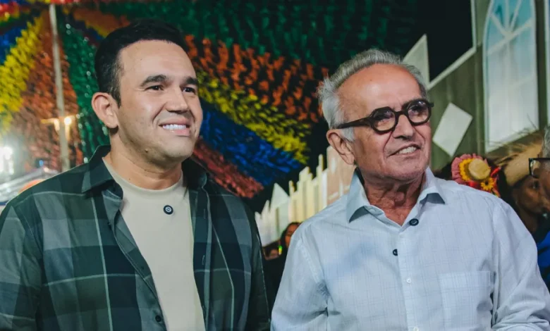 Com Jhony como anfitrião, Cícero mira Campina Grande e fortalece base do governo Com Jhony como anfitrião, Cícero mira Campina Grande e fortalece base do governo