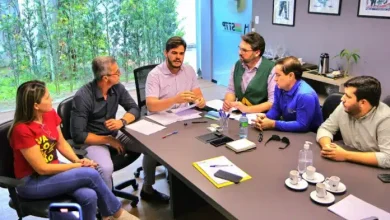Bruno recebe Sintab em audiência e anuncia avanços para servidores