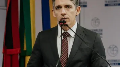 Tovar critica reajuste da Cagepa na tarifa de água: “Abusivo”