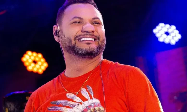 Justiça mantém prisão de Lenno, vocalista da Desejo de Menina, preso após show em JP Justiça mantém prisão de Lenno, vocalista da Desejo de Menina, preso após show em JP