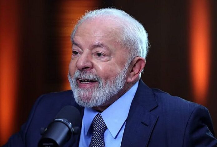 Popularidade de Lula afunda ainda mais com rejeição recorde