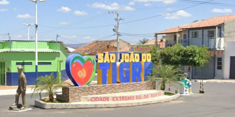 Prefeitura de São João do Tigre paga R$ 100 mil a cantor que não se apresentou e o anuncia novamente para novo evento Prefeitura de São João do Tigre paga R$ 100 mil a cantor que não se apresentou e o anuncia novamente para novo evento