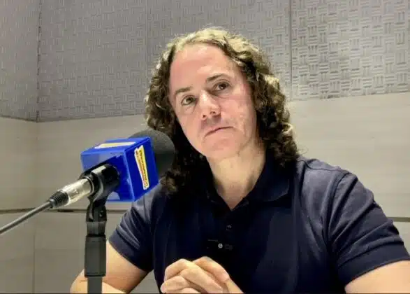 Veneziano fala sobre enfrentar João para o Senado e alfineta chapa governista Veneziano fala sobre enfrentar João para o Senado e alfineta chapa governista