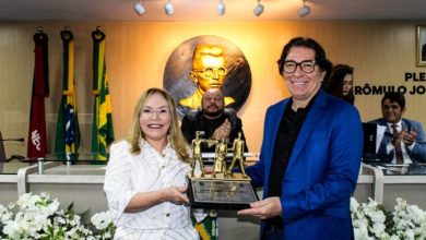 CMCG concede Título de Cidadania Campinense a Jânyo Janguiê Bezerra Diniz