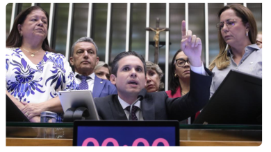Paraíba pode perder cadeiras na Câmara e Assembleia, e Hugo Motta tenta reverter veto de Lula