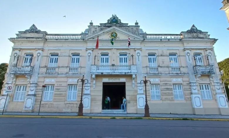 A pouco mais de 1 ano para eleições, seis nomes despontam como pretensos candidatos ao governo A pouco mais de 1 ano para eleições, seis nomes despontam como pretensos candidatos ao governo