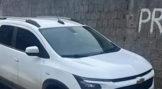 AUDÁCIA Bandidos roubam veículo descaracterizado da Polícia Civil uma semana após levarem viatura do TJ AUDÁCIA Bandidos roubam veículo descaracterizado da Polícia Civil uma semana após levarem viatura do TJ