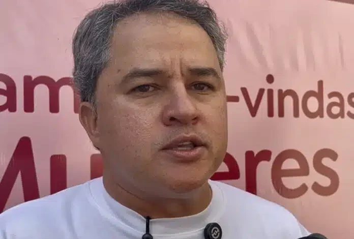 Ao firmar aliança com o bolsonarismo, Efraim faz aceno à direção nacional da federação Ao firmar aliança com o bolsonarismo, Efraim faz aceno à direção nacional da federação