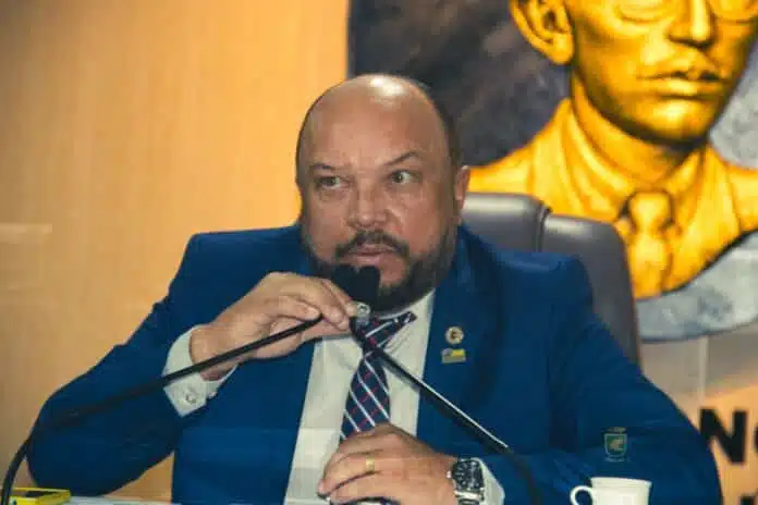 Presidente da Câmara destaca impacto do VLT na mobilidade urbana de Campina Grande Presidente da Câmara destaca impacto do VLT na mobilidade urbana de Campina Grande