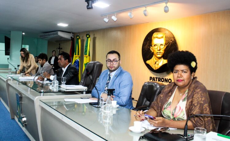 Câmara celebra Dia da Guarda Civil Municipal e aprova requerimentos por unanimidade