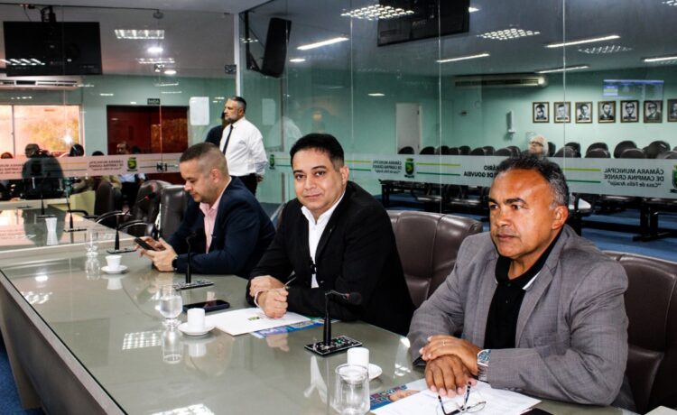 Câmara aprova audiências públicas sobre VLT e requalificação da Feira Central
