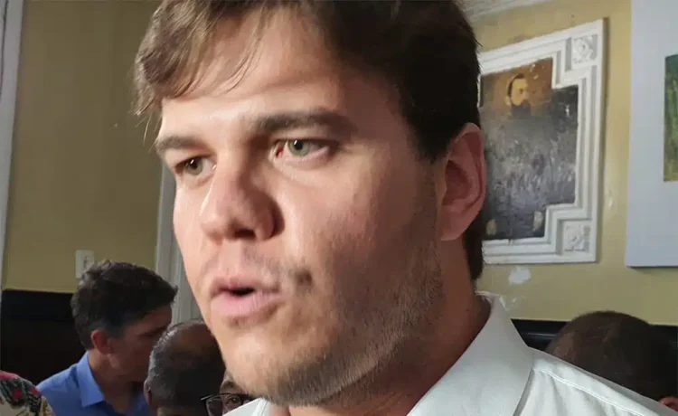 Bruno Cunha Lima avalia nomes para chapa da oposição ao Senado em 2026